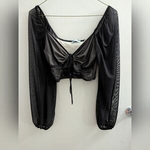 Everglow XS Black Sheer Crop Top With Billowy Sleeve Concert Party Going Out EUC